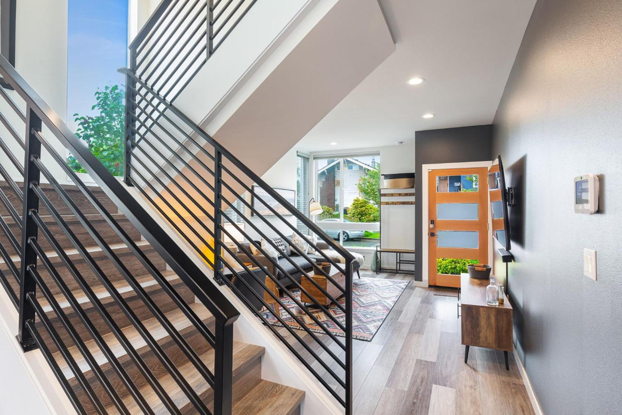 Stylish Townhouse Near Seattle Attractions Βίλα Εξωτερικό φωτογραφία