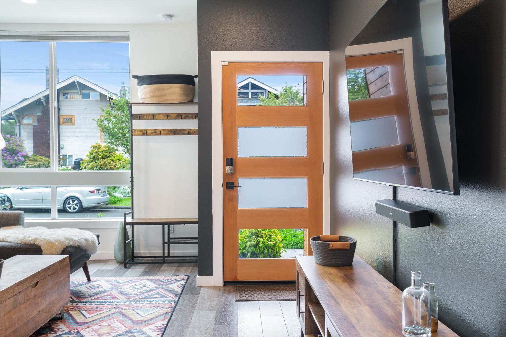 Stylish Townhouse Near Seattle Attractions Βίλα Εξωτερικό φωτογραφία