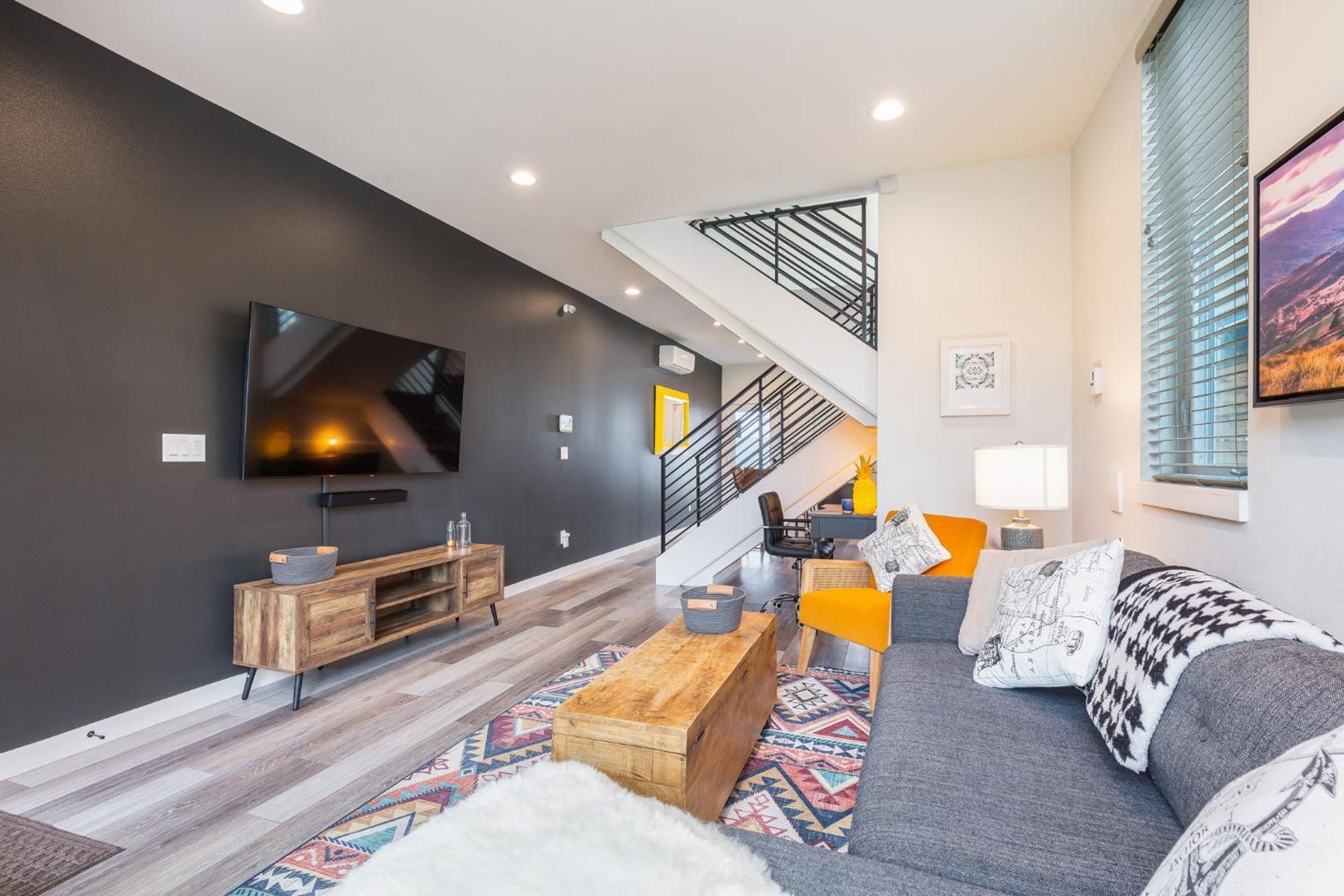 Stylish Townhouse Near Seattle Attractions Βίλα Εξωτερικό φωτογραφία