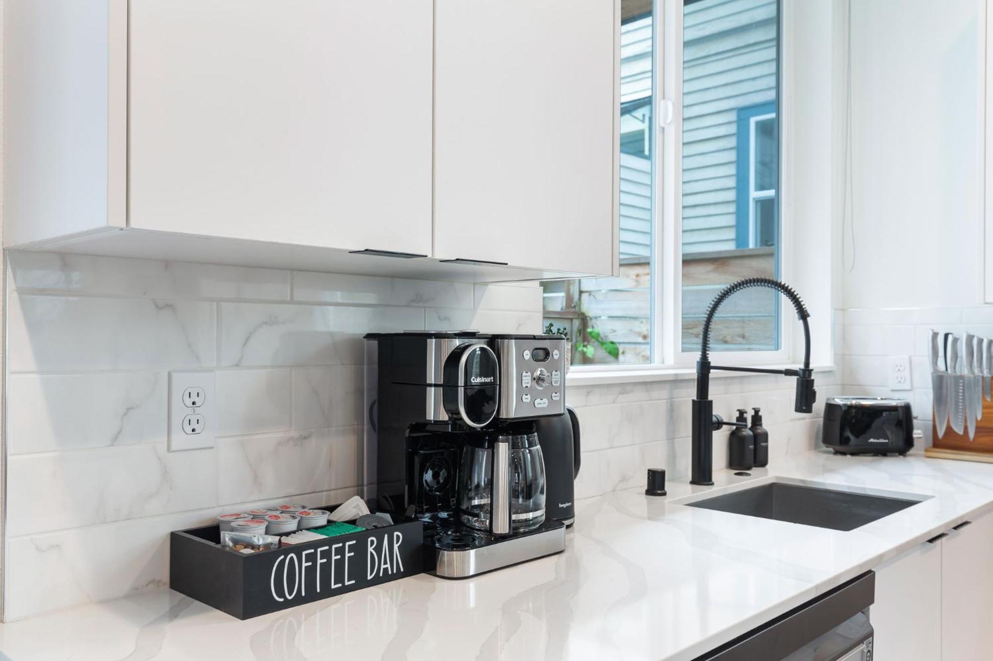 Stylish Townhouse Near Seattle Attractions Βίλα Εξωτερικό φωτογραφία
