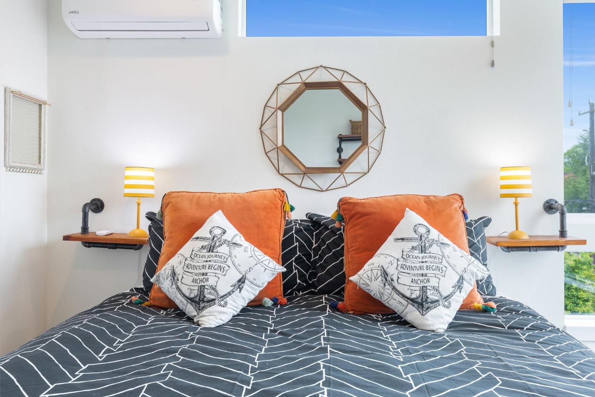 Stylish Townhouse Near Seattle Attractions Βίλα Εξωτερικό φωτογραφία